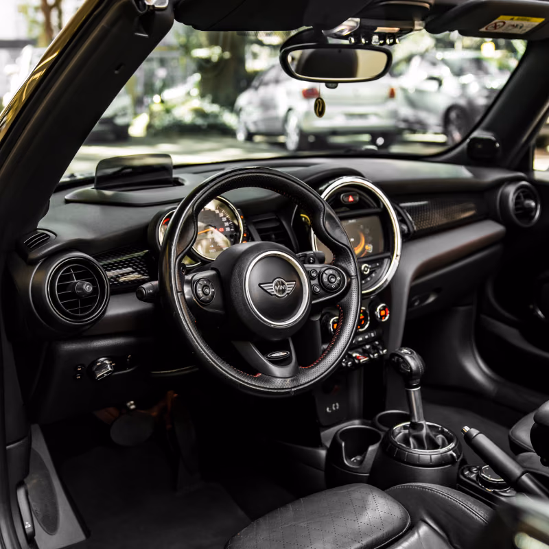 MINI Cooper Branco conversível em Gramado — foto 3