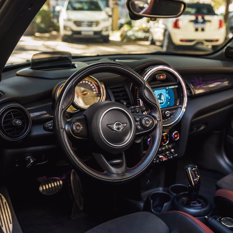MINI Cinza JCW conversível em Gramado — foto 3