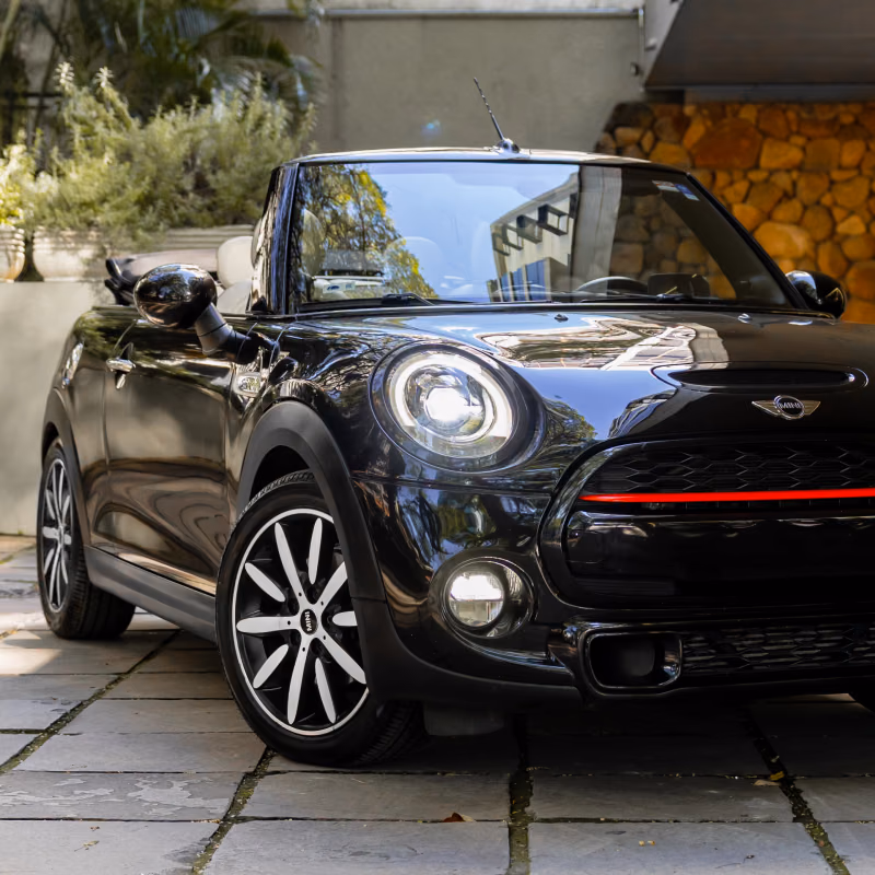 MINI Cooper Preto conversível em Gramado — foto 6