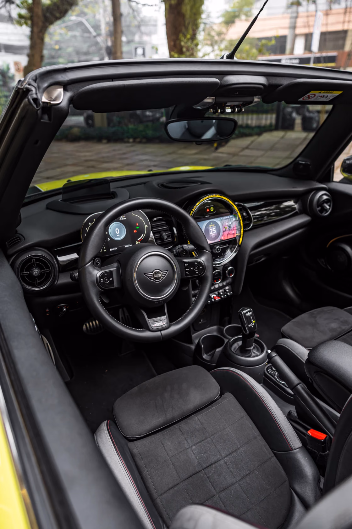 MINI Cooper Amarelo — foto 3