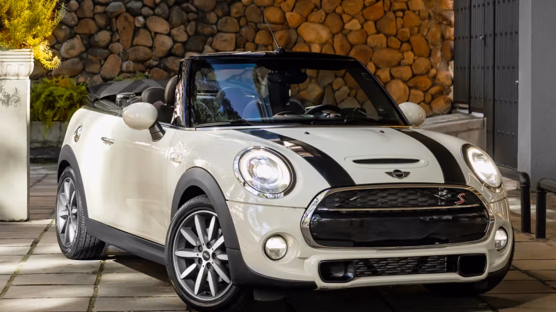 MINI Cooper Branco conversível em Gramado — foto 1
